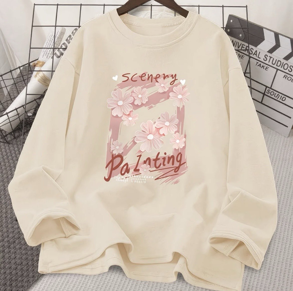 Sweatshirt