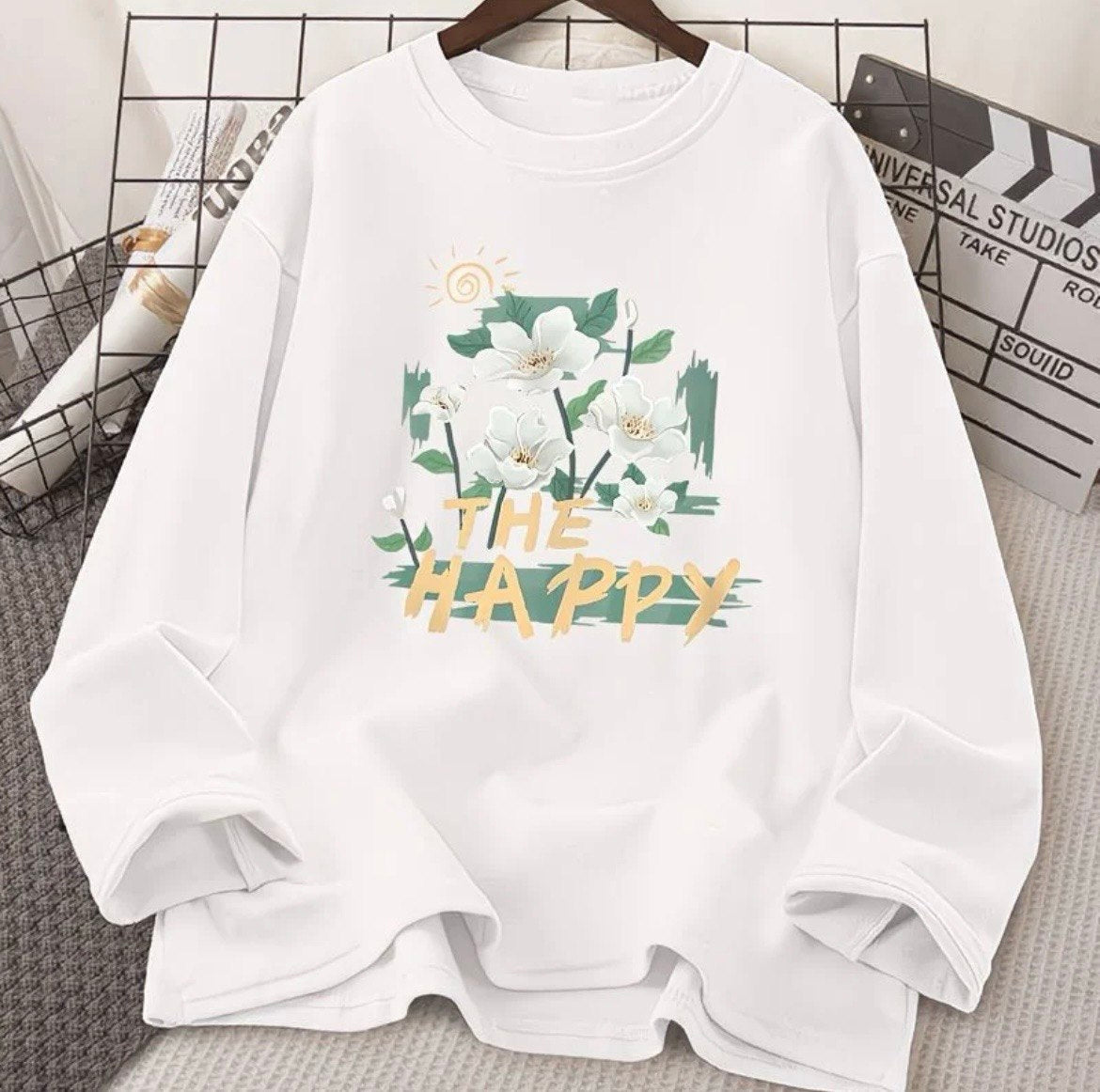 Sweatshirt